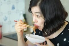밥 먹고 나서 절대 ”이 동작” 하지 마세요, 소화에 치명적입니다!