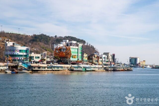 영덕 가볼 만한 곳, 바다 내음 가득한 해변 산책과 맛집 탐방