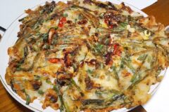 부침개 만들 때 “이 재료”하나 넣으면 전문점보다 3배 맛있게 됩니다.