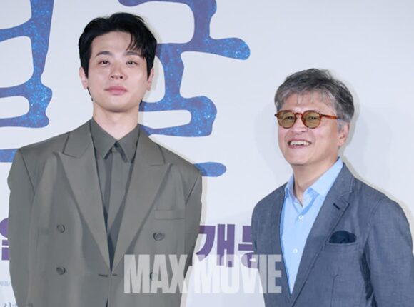 [맥스포토] 박정민·권해효, 부자호흡 맞춰요!
