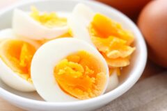 계란은 절대 ”이 시간”에 먹지 마세요, 콜레스테롤이 급격히 올라갑니다!