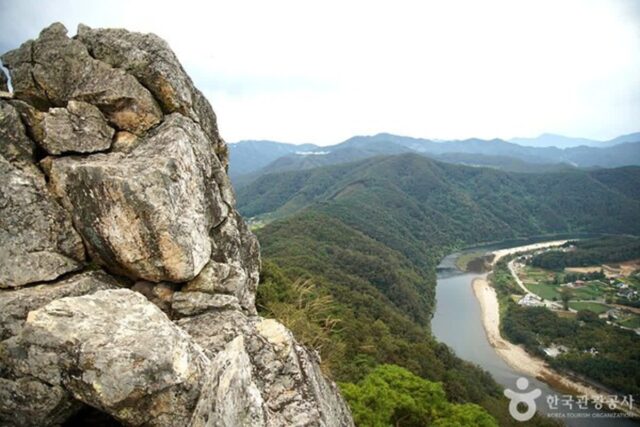 홍천 여행 재미, 팔봉산의 절경과 목가적 정취 만끽