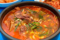 세월을 넘어 사랑받아온 깊은 손맛의 전통있는 맛집 5곳