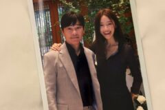 ’18살 연하 아내’의 매너다리? ‘깔창 의혹’ 부른 달달 투샷 공개