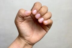 “손톱을 보고” 잘 배운 사람인지 알아보는 방법