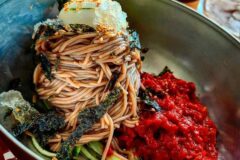 시원한 맛과 담백한 메밀 향이 살아있는 막국수 맛집 5곳