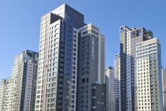 6년간 10명에서 “부동산 4천 채” 싹 쓸었다는 ‘큰 손’ 정체