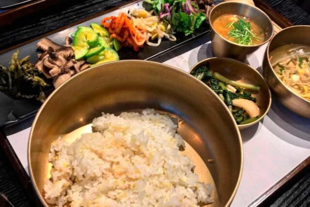 다양한 재료가 어우러져 건강하고 든든한 한 끼, 비빔밥 맛집 5곳