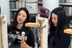 김사랑 “너무 체력소모” 엄살…47세 나이 잊게 하는 ‘뱀파이어 미모’