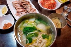 쫄깃한 면발과 따뜻한 국물의 조화가 매력적인 국수 맛집 5곳