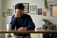 오십 넘어 사용하면 수준 낮아 보이는 말투 4가지
