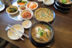 피곤할땐 먹어야 되는것, 삼계탕 약초마을신림점