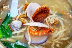 쫄깃한 면발과 진한 국물의 조화가 일품인 따뜻한 별미, 칼국수 맛집 5곳