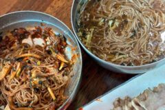시원한 메밀 향과 담백한 맛이 살아 있는 막국수 맛집 5곳