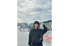 “그냥 티셔츠 하나인데 왜 이렇게 예쁘지?” 전기주 패션 화제