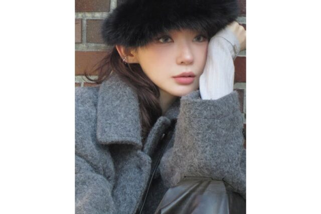 럭셔리 CEO룩은 털모자와 함께… 35살 CEO 강민경의 압도적 패션 감각