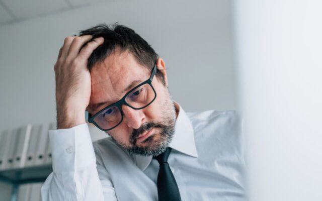 “반드시 끊어라” 60살 넘어서도 젊은 뇌로 살고 싶다면 끊어야 할 습관 4가지