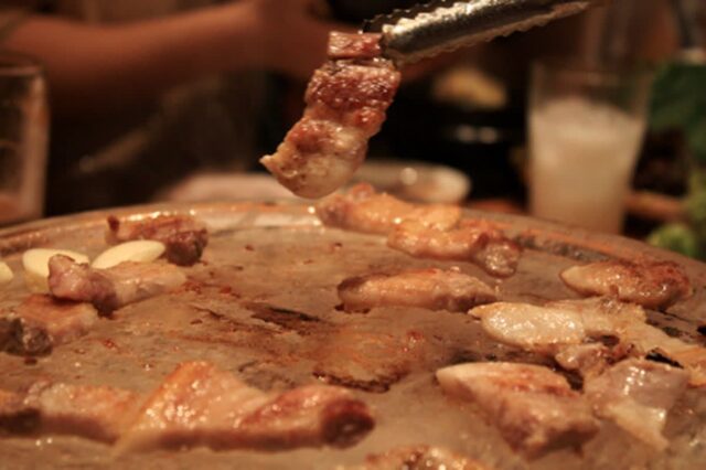 고기 먹을 때 ‘이 채소’ 같이 드세요, 혈관이 20대처럼 깨끗해집니다