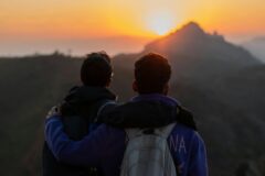 “40살 넘어 끊어야 하는 친구 유형 3위 사업하자는 친구, 2위 질투 많은 친구, 1위는