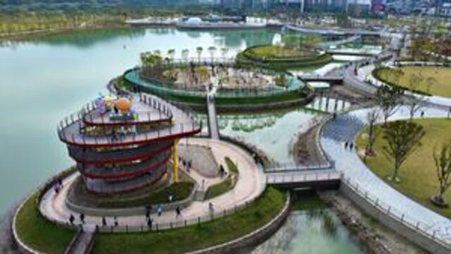 “개장 한 달만에 22만 명이요?” 주말에만 최대 2만 명 찾는다는 대전 갑천생태호수공원