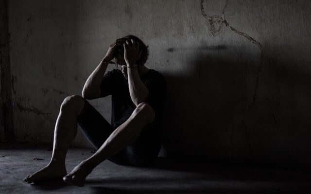 죽기 직전 후회하는 인생에서 가장 한심한 행동 1위