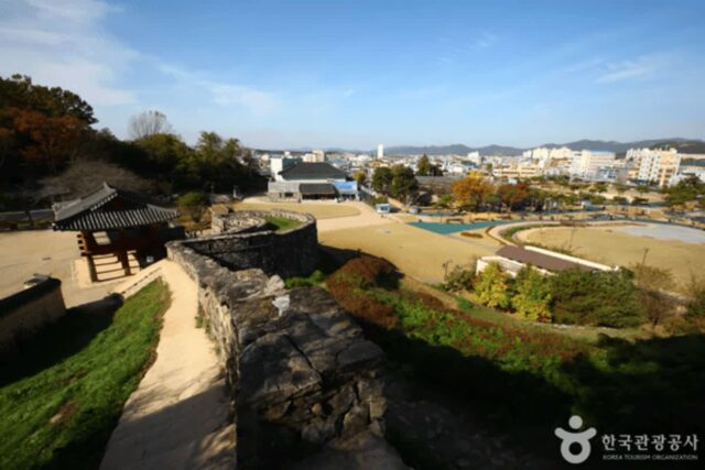 바람 부는 고창, 가을 정취를 따라 걷는 여유로운 여행