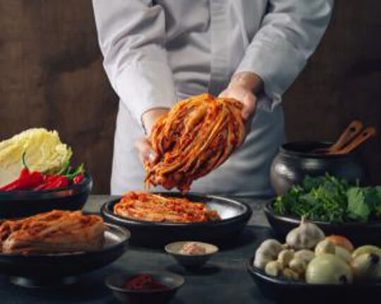 안다즈 서울 강남, 김치의 미학을 현대적으로 재해석한 미식 클래스 선보여