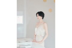 “이 드레스 하나로 클래스가 달라졌습니다” 송혜교, 미니멀의 여왕