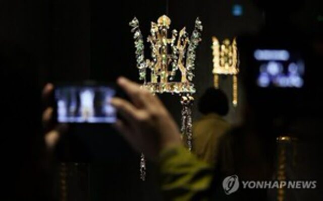 신라 금관 특별전, 폭발적 관심 속 내년 2월 22일까지 연장