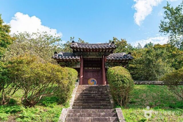 전주 가볼 만한 곳, 가을 풍경과 미식이 어우러진 도심의 맛