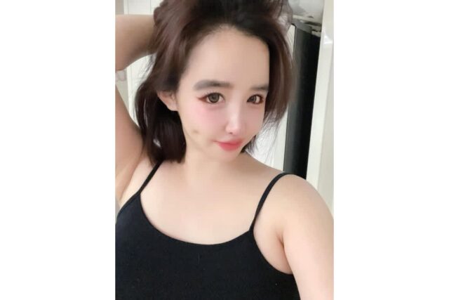 YG 정산 논란 그 후…42살 박봄, 스모키 지우고 찾은 뽀송 미모