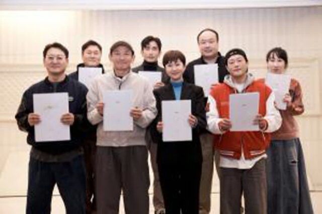 황정민·염정아 부부 액션 케미, 다시 뭉친다! 넷플릭스 ‘크로스 2’ 제작 확정