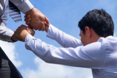 “잘 됐을 때…” 가짜 친구는 절대로 나에게 하지 않는 행동 4가지