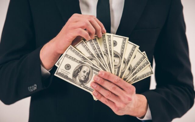 진짜 돈 많은 사람들은 절대로 사지 않는다는 4가지