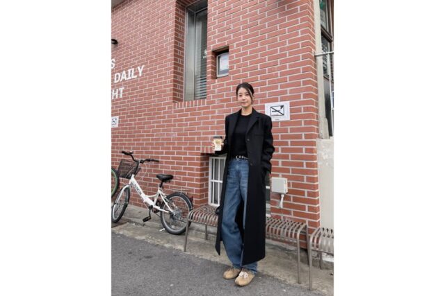 이런 심플룩인데도 한지혜는 왜 그렇게 고급져 보일까?