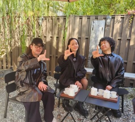 뇌신경마비 고백한 52살 김윤아, 후유증을 뒤로하고 완성한 역대급 자우림 앨범