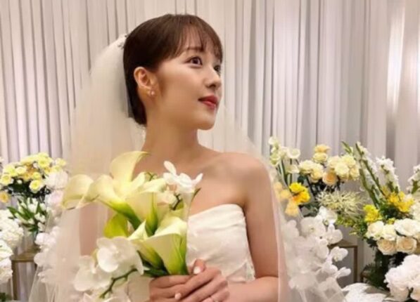 결혼한지 11개월 만에 이혼한 그녀… 연휴에 훌쩍 떠난 곳은..