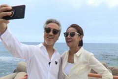각자 이혼 경험있는 두 스타가 만나 19년째 보란듯이 잘 사는 중
