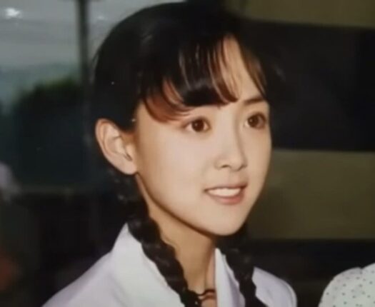 결혼 1주년에 꽃다발 대신.. ‘이혼서류’ 받았다는 원조 국민 여동생