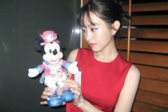 디즈니 랜드에 가서 ‘디즈니 공주’가 된 박보영 근황