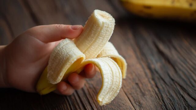 “속 뒤집어집니다…” 아침 빈속에 먹으면 안 되는 과일 6가지