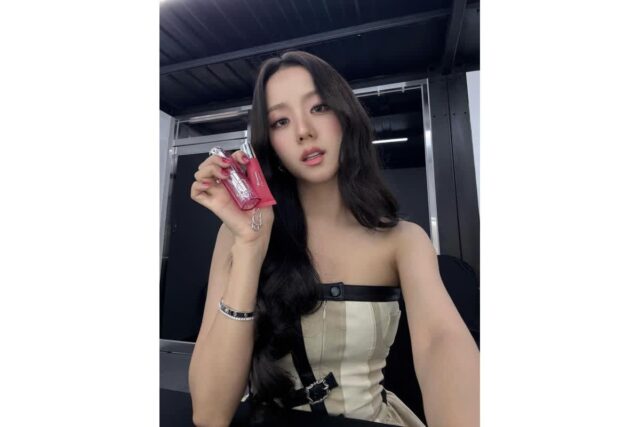 얼마나 예쁘길래? 전현무가 보고 사람이 아닌줄 알았다고 말한 여가수의 헤어 메이크