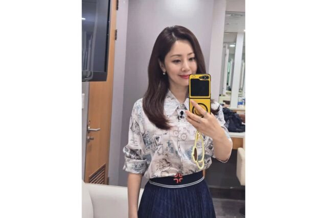 25년째 공개 열애 중이지만 결혼 생각은 없다는 50대 여배우의 웨이브펌