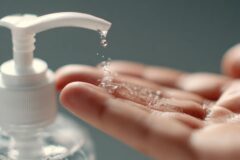 “주방에 하나만 두세요” 손소독제 활용 방법 알려드립니다