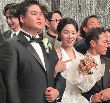 역시 ‘팜유’는 달랐다, 이장우 결혼식 주례 전현무·부케 호두과자