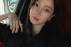 ‘얼짱배우’에서 100억대 사업가로 성장한 30대 여배우의 스트레이트 헤어