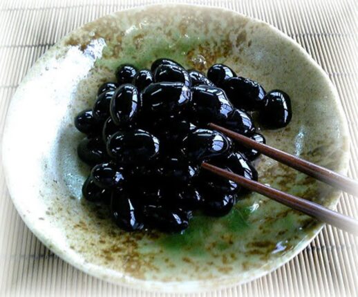 식탁에 “이 반찬” 올려두면 하루 만에 혈압이 훅 올라갑니다. 먹기전에 꼭 보세요