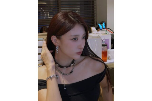 옆집 남자와 사랑에 빠져 두 아이의 엄마가 된 여가수의 메이크업