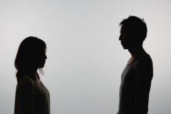 주변에 쓰레기 같은 인간만 꼬이는 사람들의 공통점 4가지