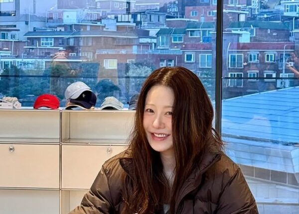 “세월은 나만 맞아” 고현정, 50대 나이 무색한 ‘MZ 메이크업’ 변신